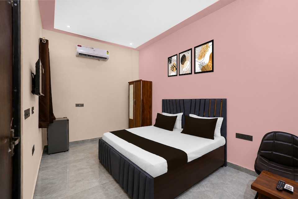 Hotel O Global Residency , Old Gurgaon, Gurgaon