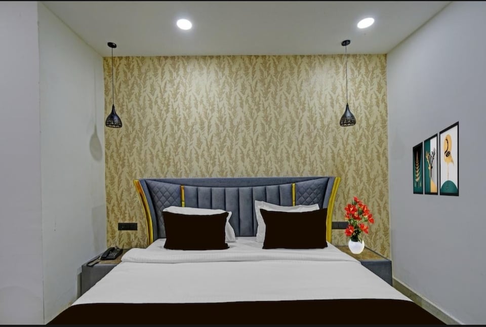 Collection O Vedayapalem Railway Station Formerly Grand Luxury Rooms, Nellore Bus Station, Nellore