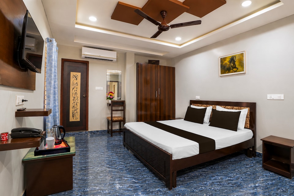 Super Collection O Vedayapalem Railway Station Formerly Grand Luxury Rooms, Nellore Bus Station, Nellore