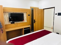 Collection O Vedayapalem Railway Station Formerly Grand Luxury Rooms