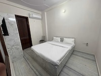 Hotel O The Signature Stay Guest House 