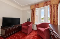 Belvilla Crewe Arms Hotel