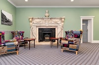 Belvilla Crewe Arms Hotel