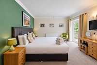 Nant Ddu Lodge Hotel & Spa by Belvilla