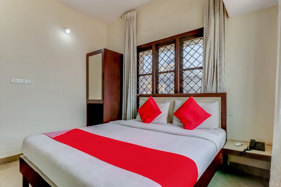 OYO 2677 Hotel Royal Blue, Kalyan Nagar Bangalore-II, Bangalore