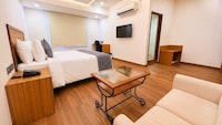 Palette Hotel Jaipur City Centre