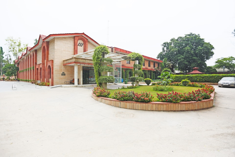 Palette - Ashok Country Resort, Airport Delhi, Delhi Transit