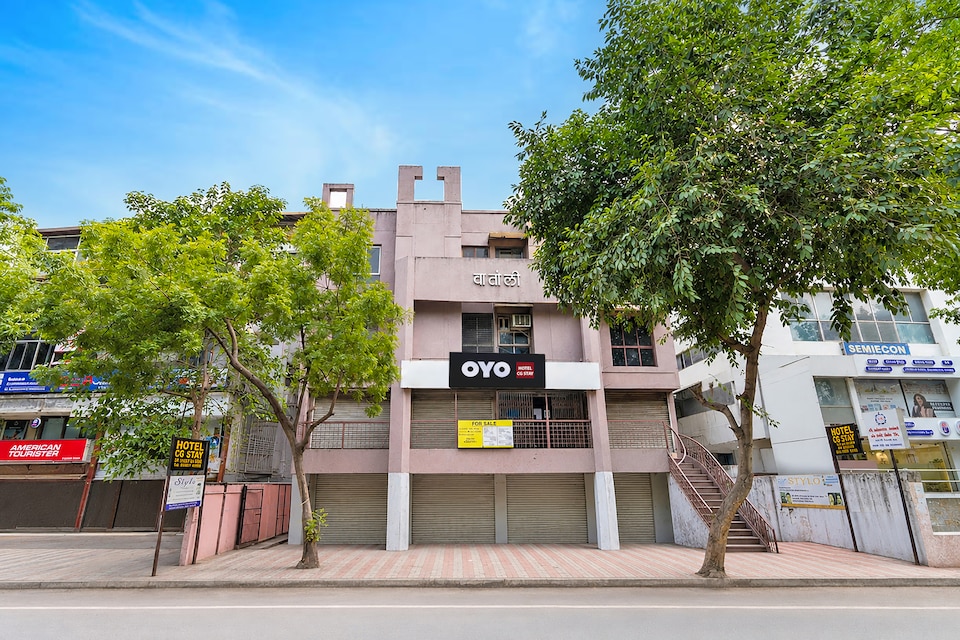 Hotel O CG STAY, Navrangpura Ahmedabad, Ahmedabad