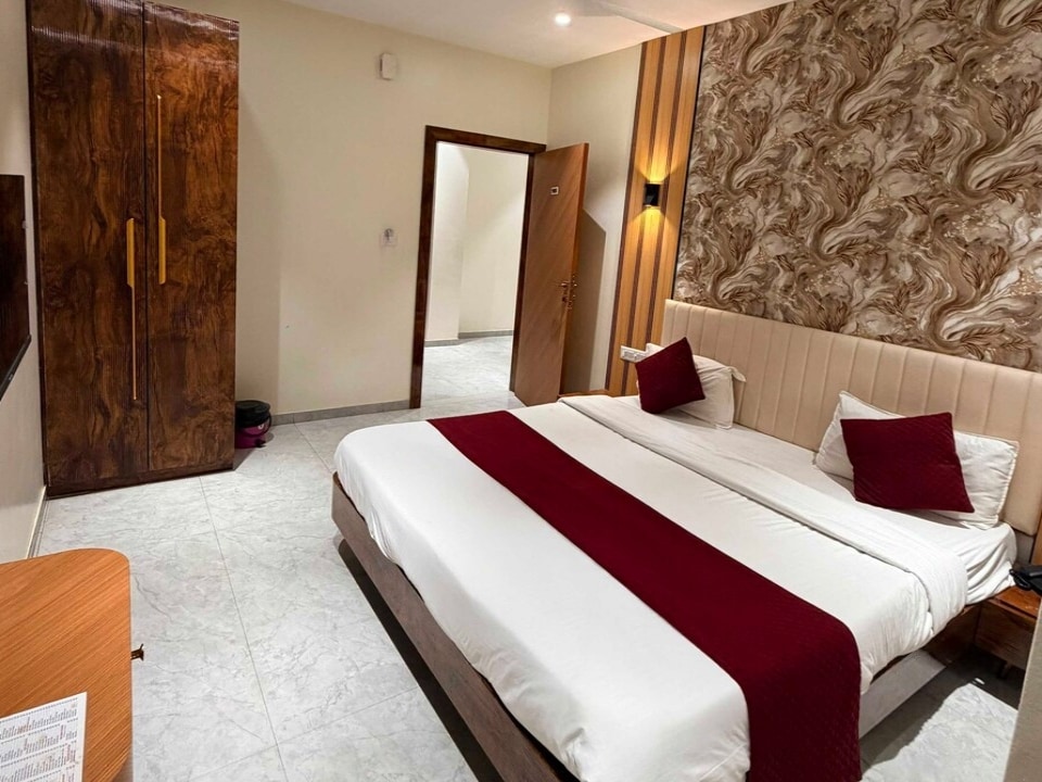 Hotel Riveria - Blue Lagoon, Mahabaleshwar, Mahabaleshwar