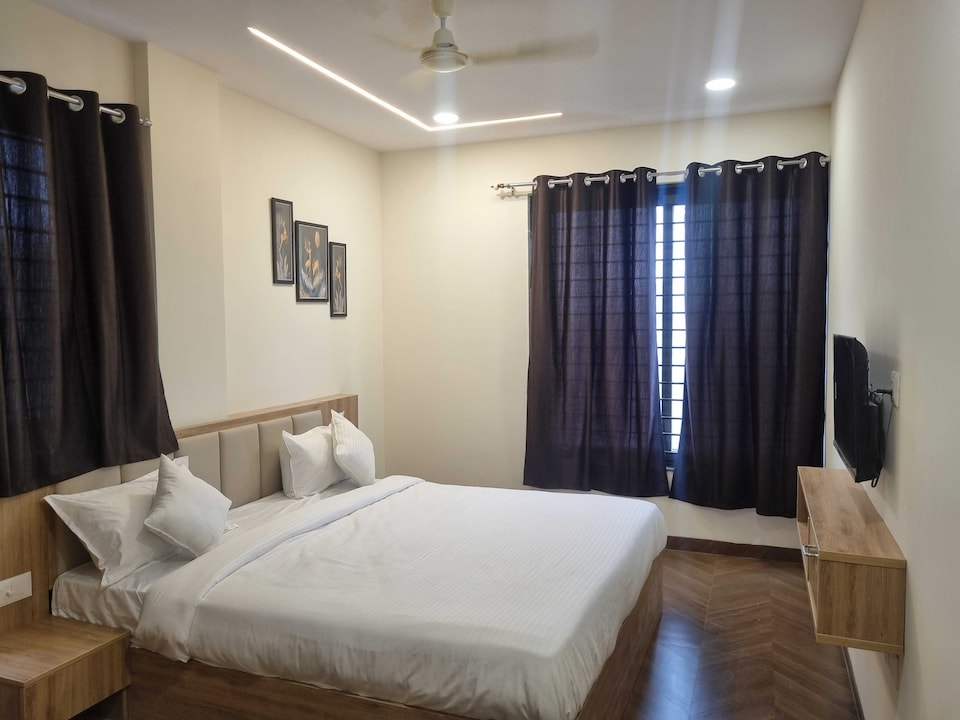 Hotel O Grand Shivay , Rajender Nagar, Indore
