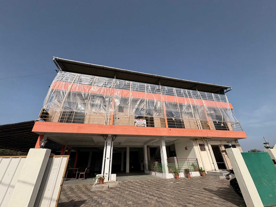 Hotel O  Devka Inn, Devka Beach Daman, Daman