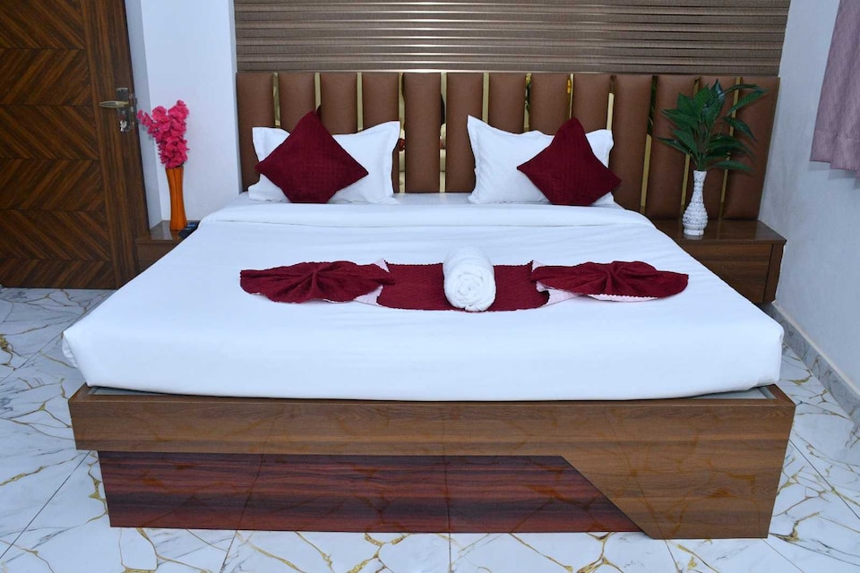 OYO 845656 UTR JK Bhajanpura, Anand Vihar Delhi, Delhi