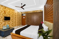 Super Townhouse Khajuri Khas Metro Station