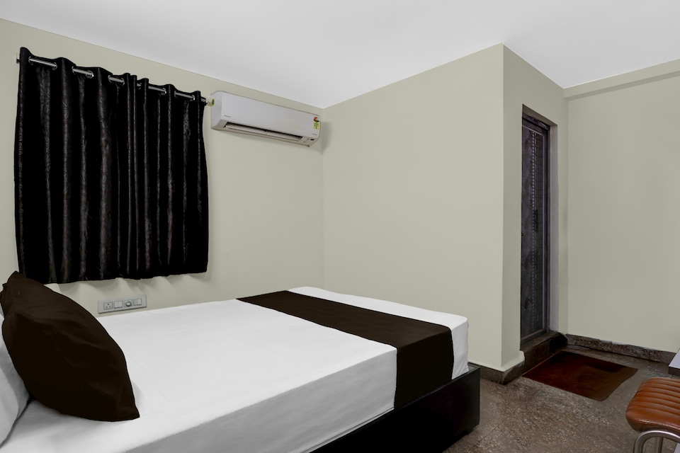 Hotel O Visakhapatnam Railway Junction Formerly Kesava Residency, Transit Vizag, Visakhapatnam