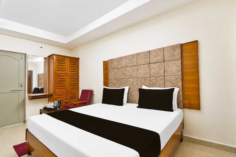 Hotel O Visakhapatnam Railway Junction Formerly Kesava Residency, Transit Vizag, Visakhapatnam