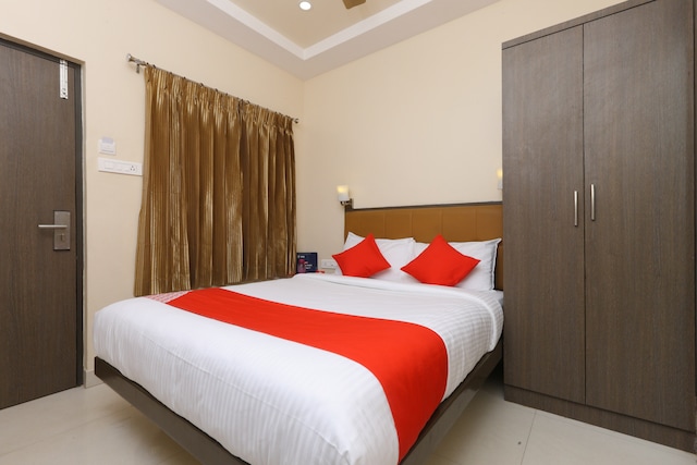 OYO Kalyani Grand Near Pvr Spi Palazzo Chennai