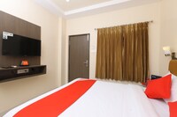 OYO Kalyani Grand Near Pvr Spi Palazzo Chennai