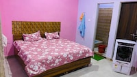 Spot On Neemrana Guest House & Pg