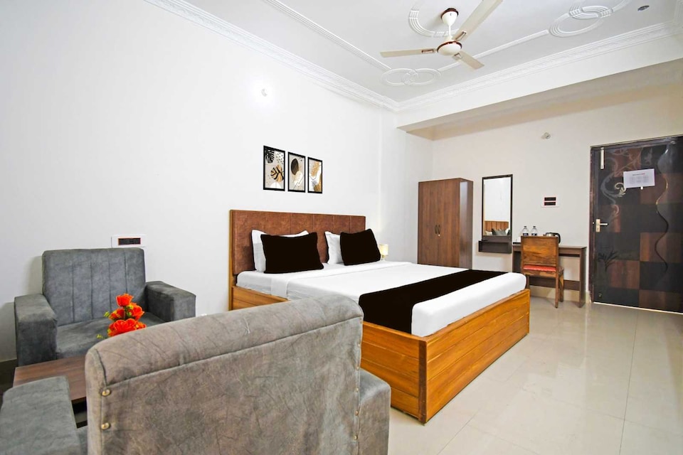 POP 84568J Hotel Newyork, Boring Road Patna, Patna