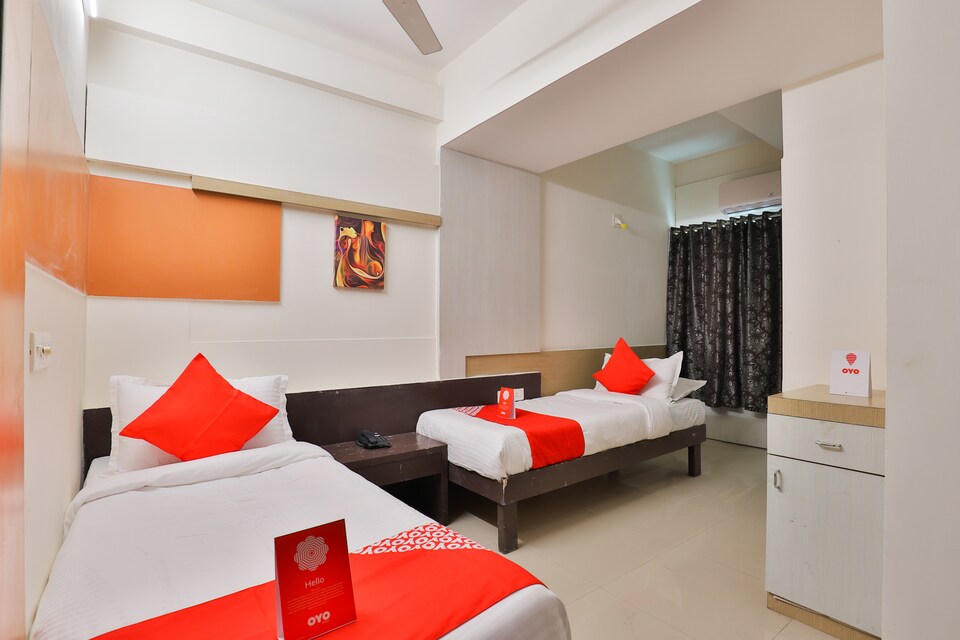 OYO 14942 Hotel Maple Leaf, Infocity Gandhinagar, Gandhinagar