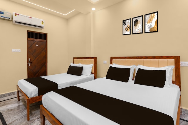 Hotel O Shivaksh pink palace 