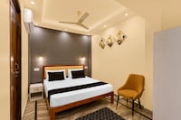 Hotel O Shivaksh pink palace 
