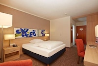 H+ Hotel Wiesbaden Niedernhausen by Sunday Hotels