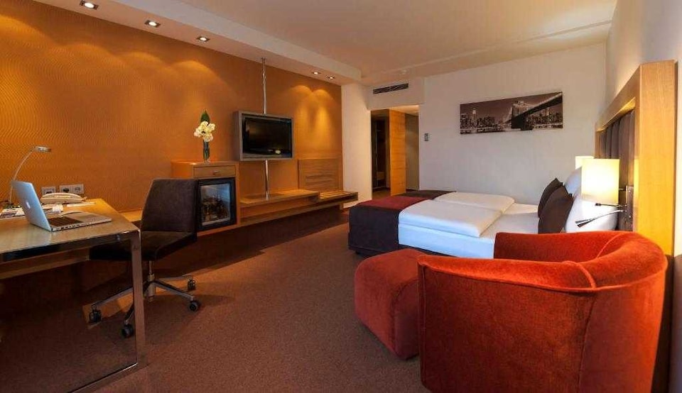 Dorint am Main Taunus Zentrum Frankfurt/Sulzbach by Sunday Hotels, Frankfurt2, Frankfurt Am Main
