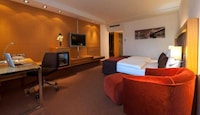 Dorint am Main Taunus Zentrum Frankfurt/Sulzbach by Sunday Hotels