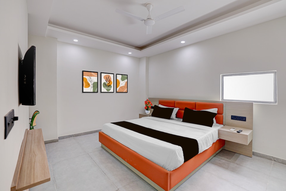  Townhouse Biodiversity Park Sector 52, Medanta, Gurgaon