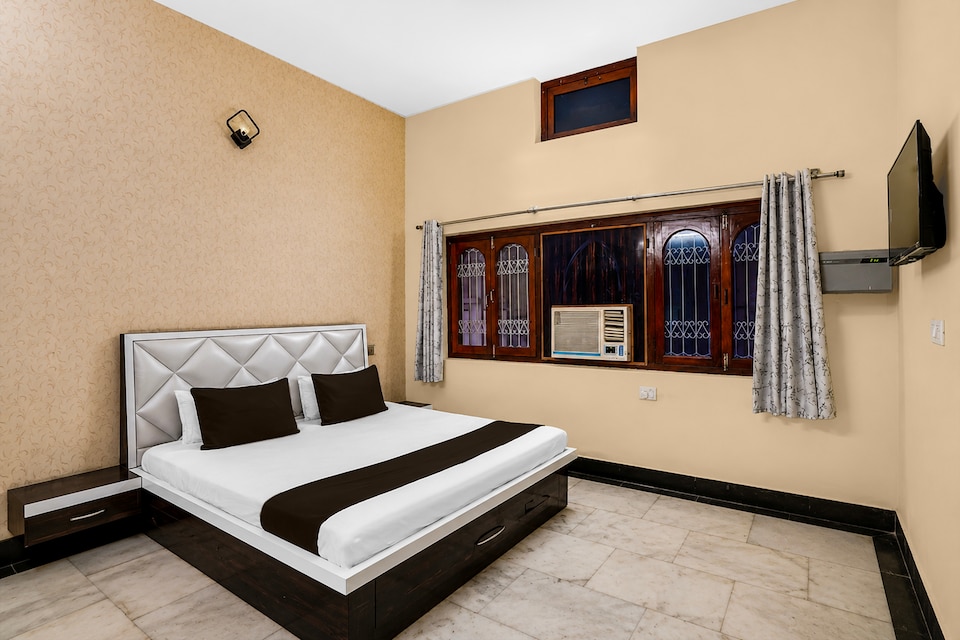 Hotel O Durgesh Guest House, Golghar, Gorakhpur