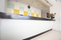 Townhouse Oak Hotel Niaga Surabaya