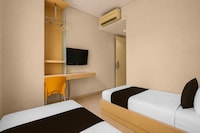 Townhouse Oak Hotel Niaga Surabaya
