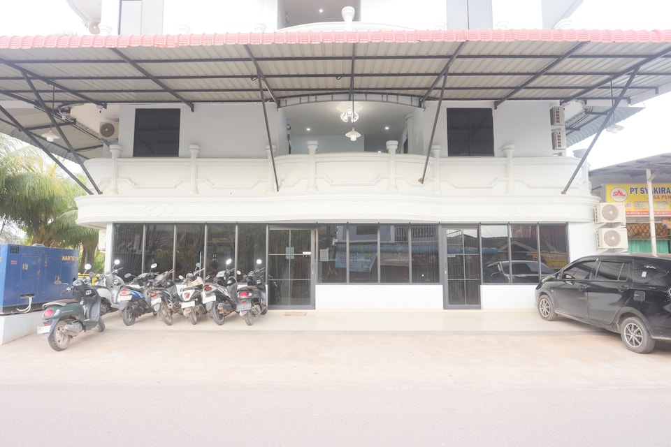 Collection O near Pasar Aviari formerly Haruasa Inn, Batu Aji, Batam