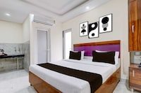 Hotel O M3M Paradise