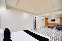 Hotel O M3M Paradise