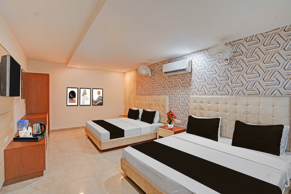 Collection O Amritsar City Centre Formerly Hotel Anand, Golden Temple Road Amritsar, Amritsar