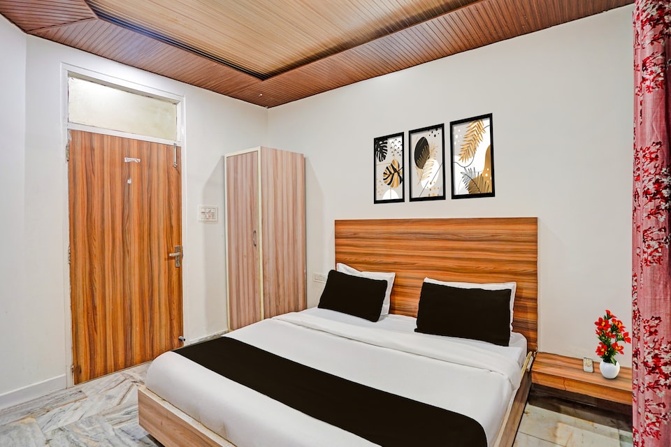 Collection O Amritsar City Centre Formerly Hotel Anand, Golden Temple Road Amritsar, Amritsar