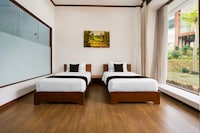 Townhouse Oak Hotel Pondokan Tjiburial