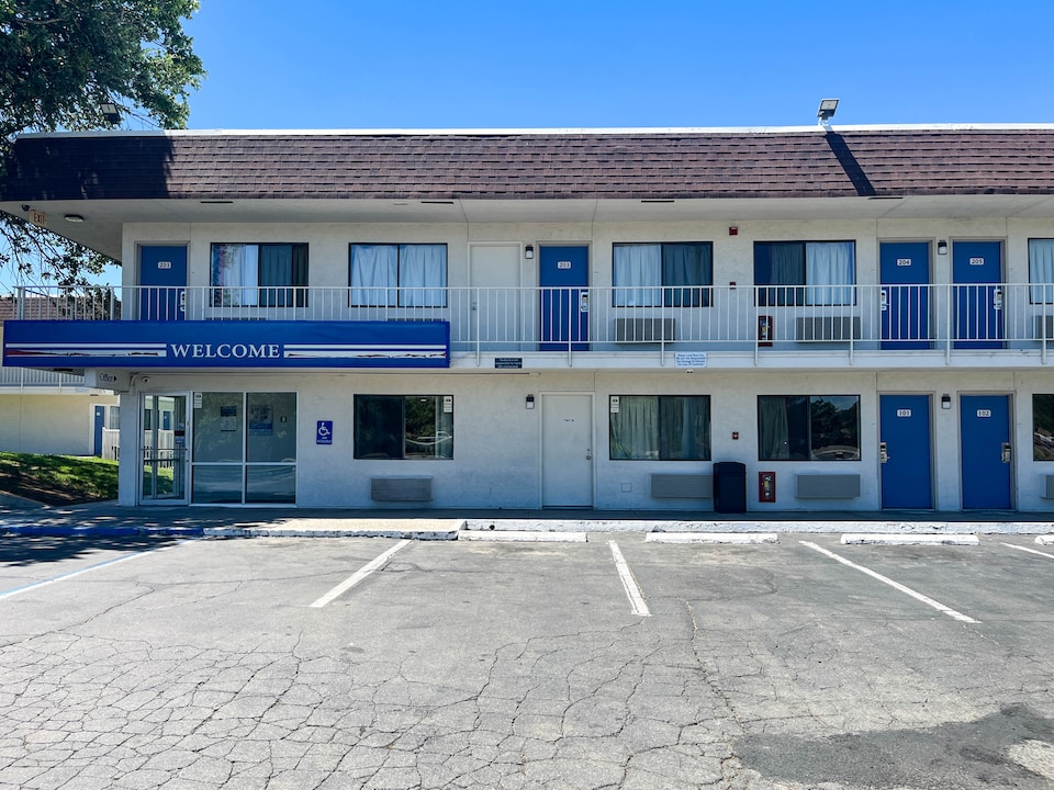 Studio 6 Suites - Yreka, CA, Yreka, Yreka CA