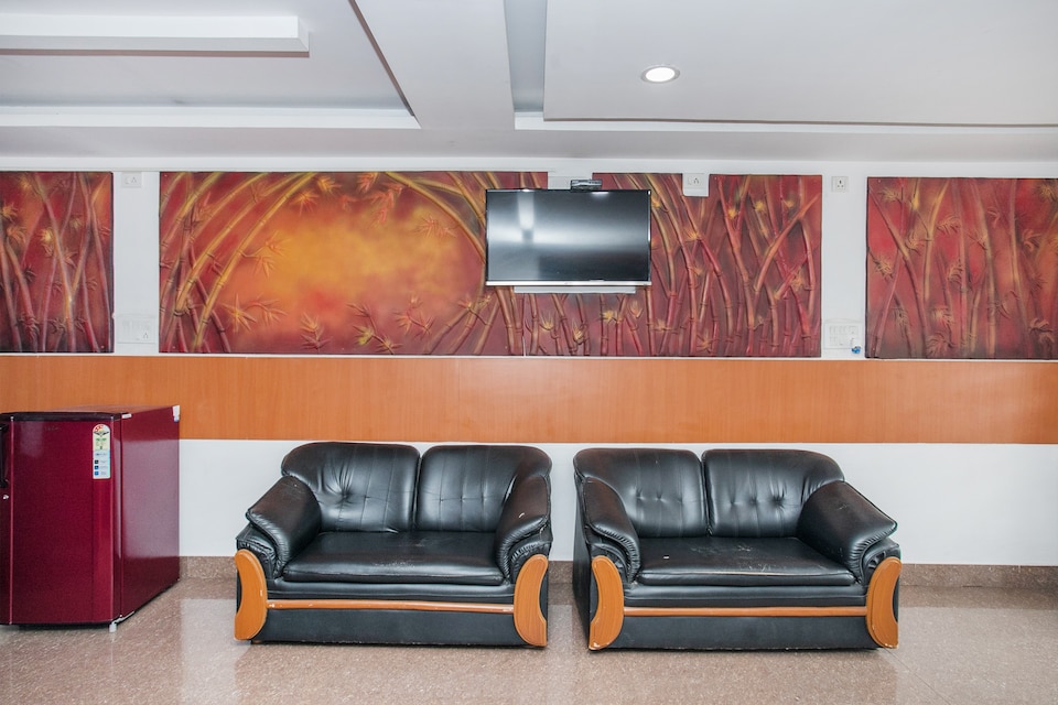 OYO 14980 Hotel Shubha Sai, Bommasandara Bangalore, Bangalore