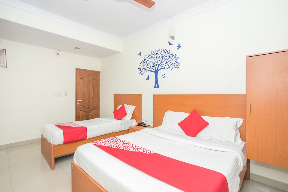 OYO 14980 Hotel Shubha Sai, Bommasandara Bangalore, Bangalore