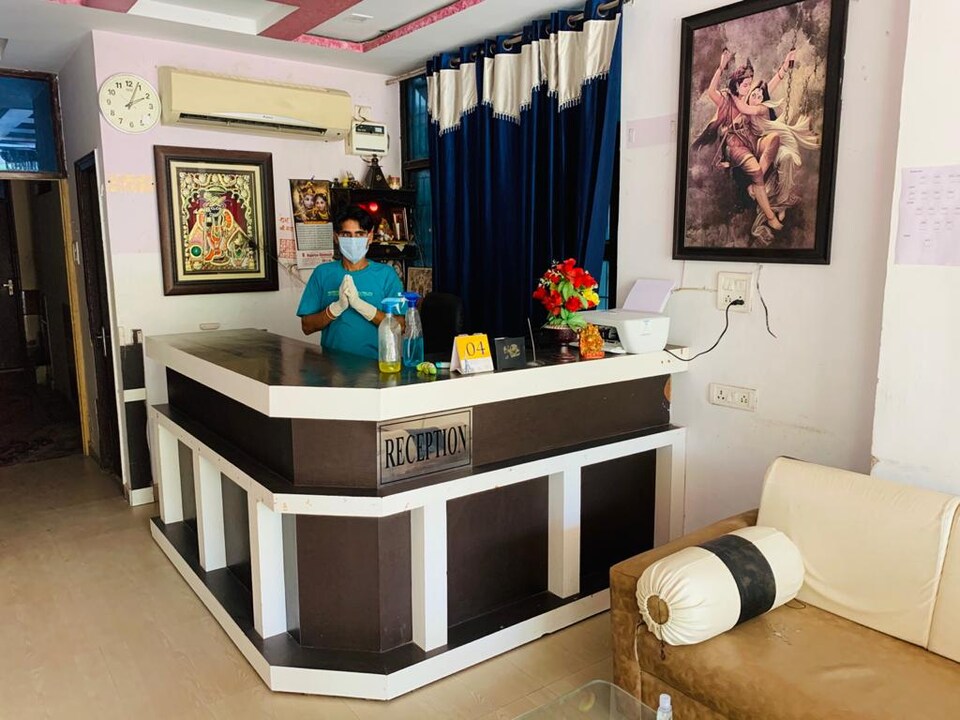 OYO 14983 Gawala Ashram, Iskcon Vrindavan, Vrindavan