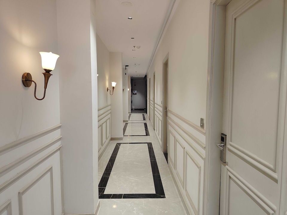 Townhouse Hotel SBG Tower A Premium Corporate Suits, Ghaziabad City, Ghaziabad