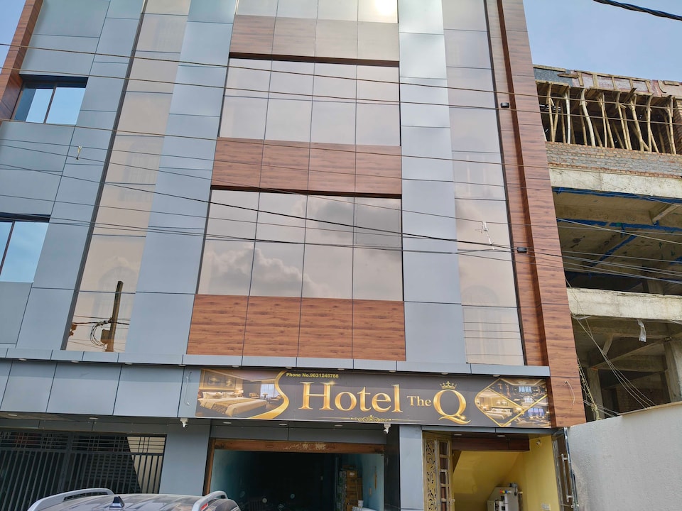  Hotel O The Q Banquet & Restaurant, Harmu, Ranchi