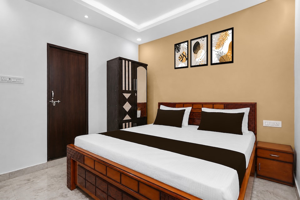  Hotel O The Q Banquet & Restaurant, Harmu, Ranchi