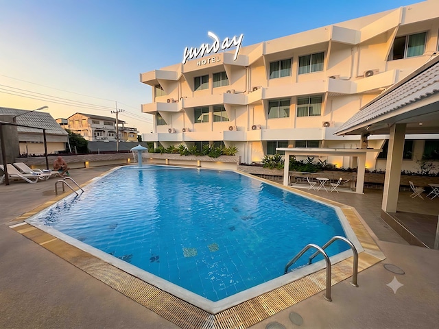 Sunday Ayothaya Hotel  