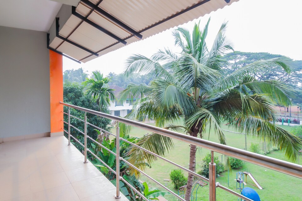 OYO Home 14986 Charming 1 BHK Miramar, Panjim Goa, Goa