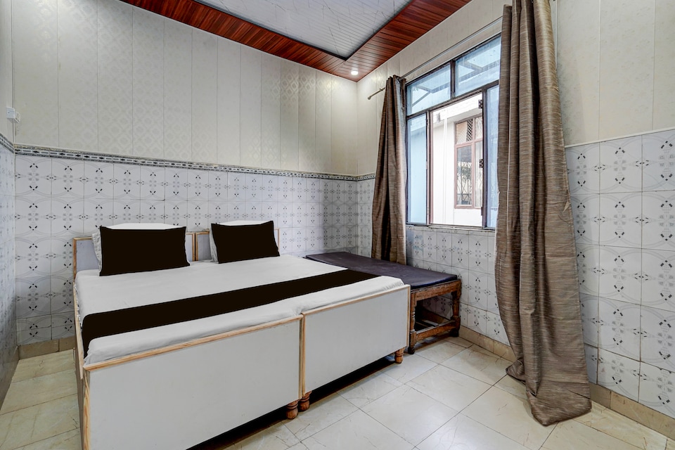 Hotel O Mavi Guest House, Noida City, Noida