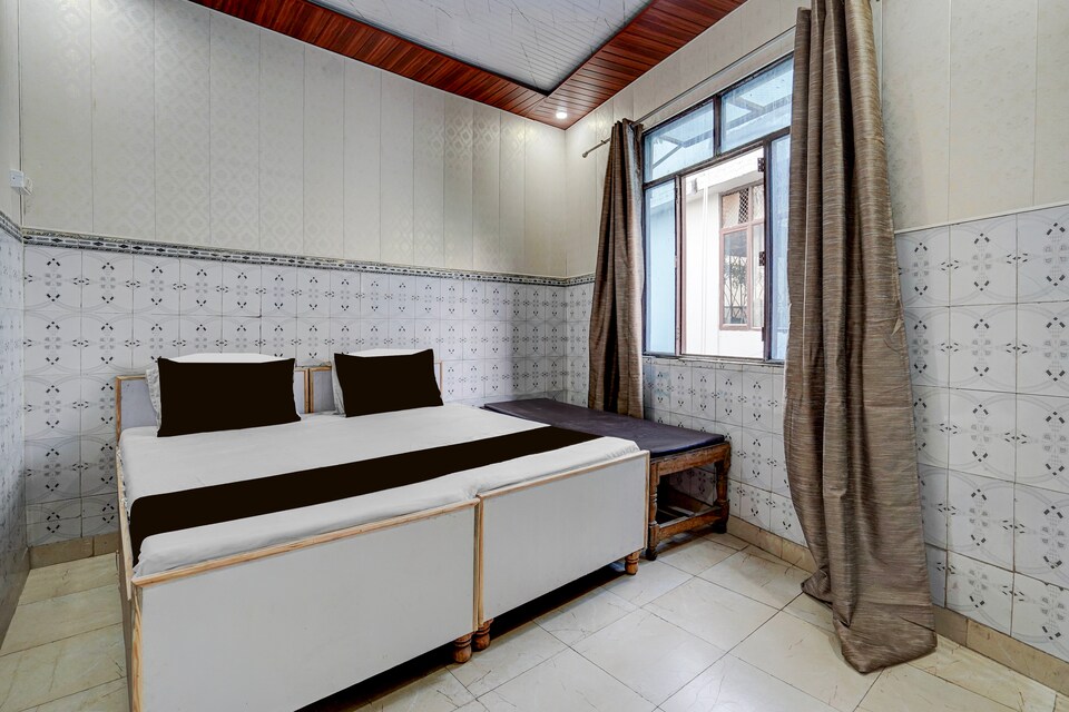 Hotel O Mavi Guest House, Noida City, Noida